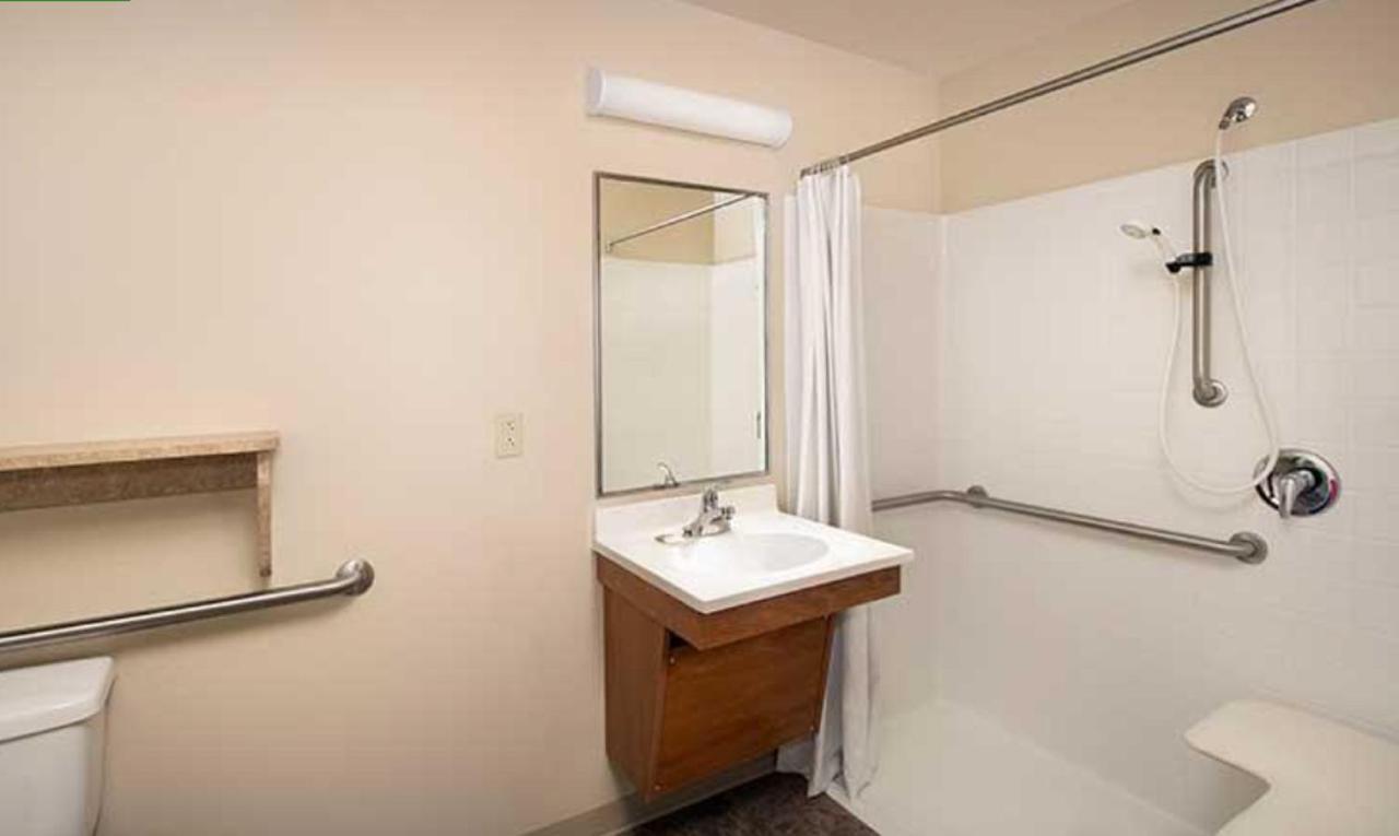 Woodspring Suites Allentown Exterior photo