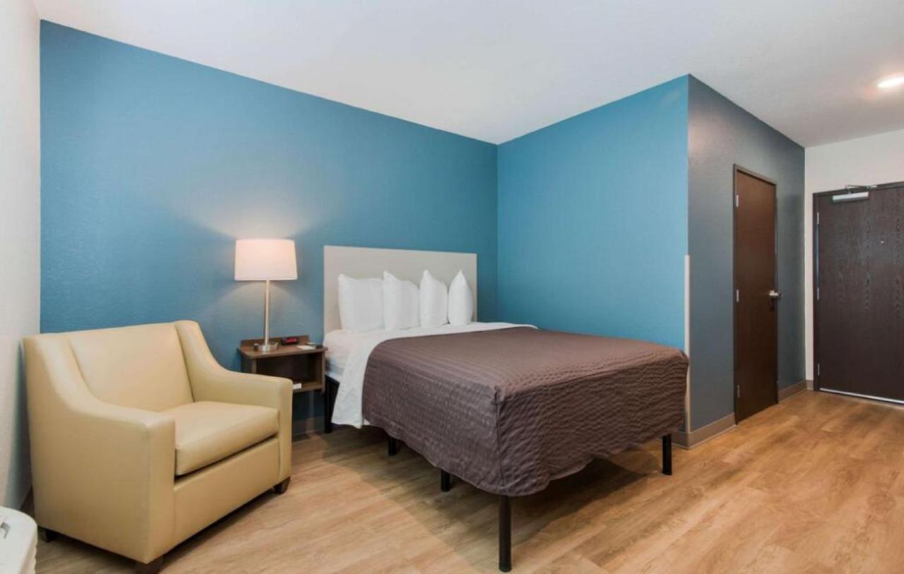 Woodspring Suites Allentown Exterior photo