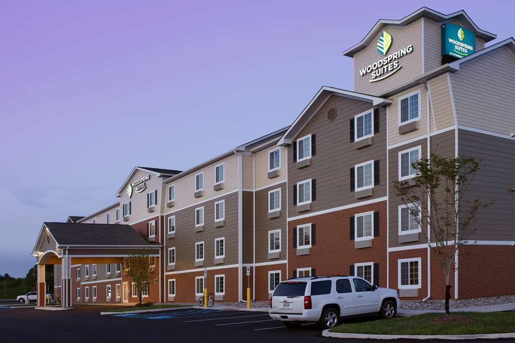 Woodspring Suites Allentown Exterior photo