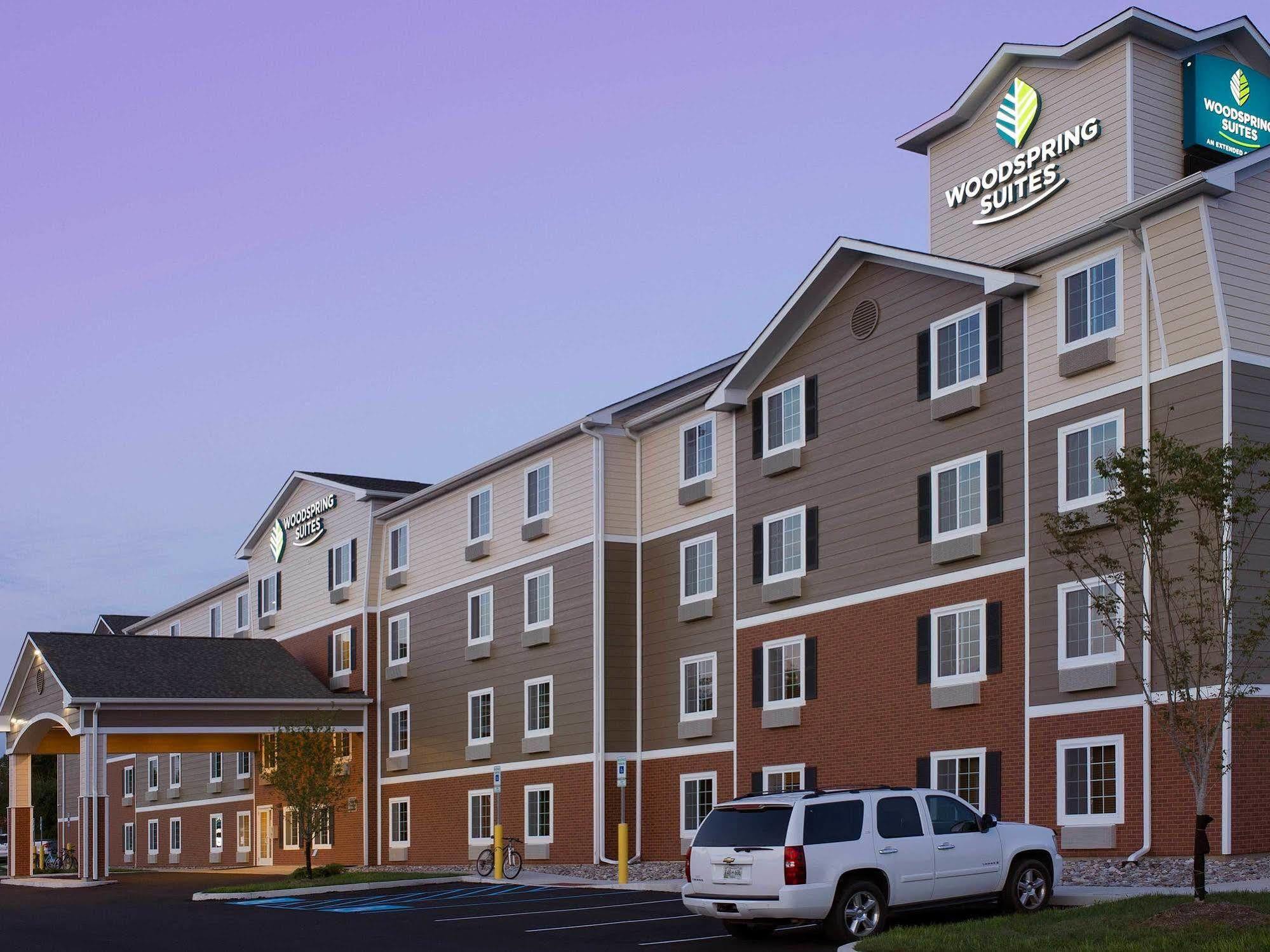 Woodspring Suites Allentown Exterior photo