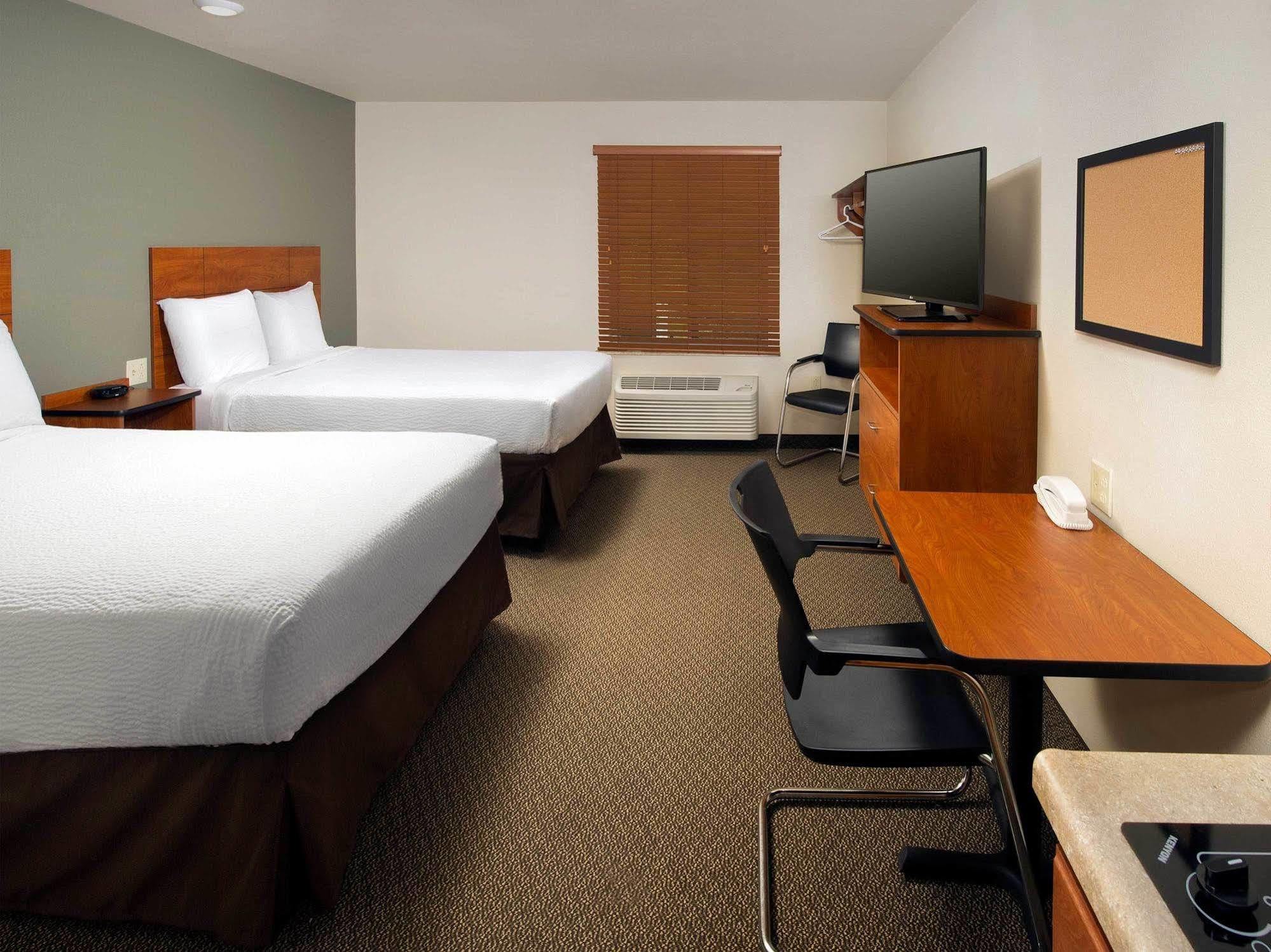 Woodspring Suites Allentown Exterior photo